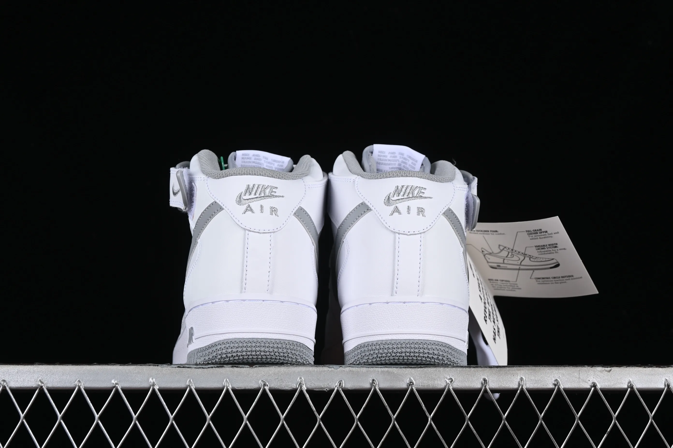 All categories Nk Air Force 1 Air Force series Nk Air Force 1 Mid Air Force mid-top Nk Air Force 1'07 Mid white gray Air Force One mid-top casual sneakers DV0806-100